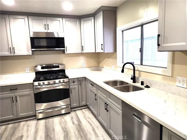 1270 Carlotta Drive, Hemet, California 92543