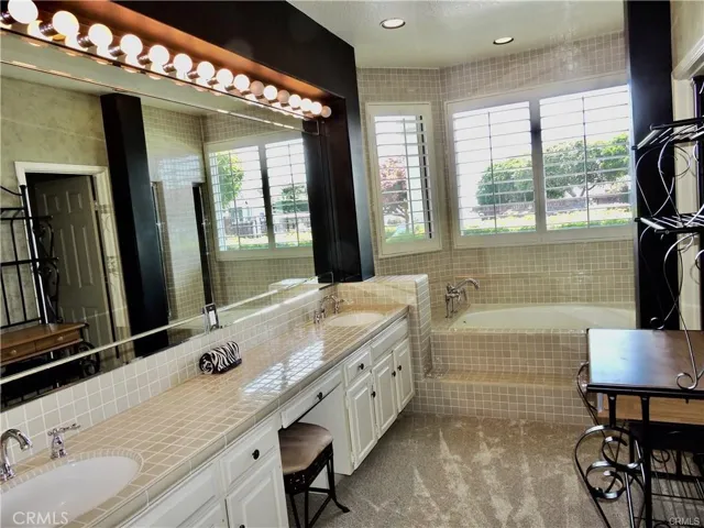 34300 19 Lantern Bay Drive Unit 19, Dana Point, California 92629