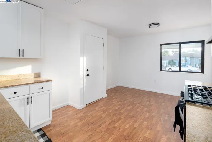 582 Paradise Blvd, Hayward, California 94541