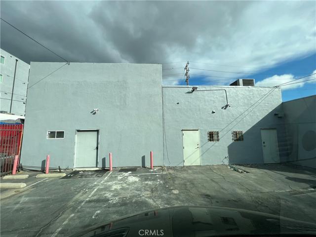 7325 Reseda Boulevard, Reseda, California 91335