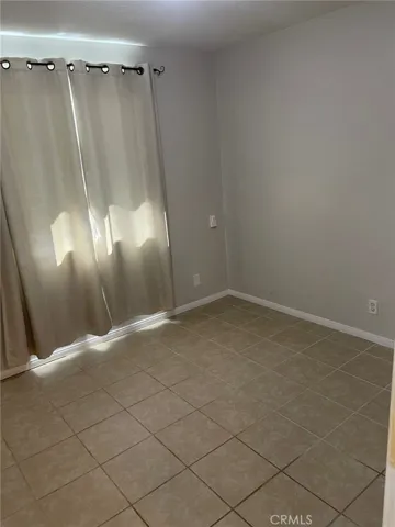 11825 Riggins Road, Phelan, California 92371
