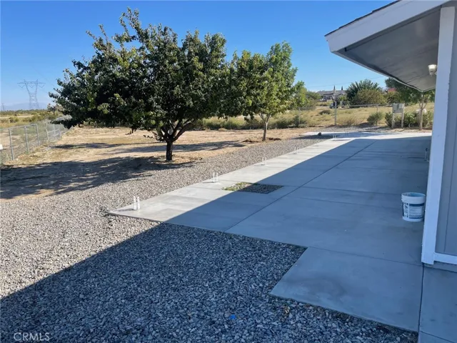 11825 Riggins Road, Phelan, California 92371