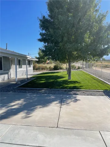 11825 Riggins Road, Phelan, California 92371