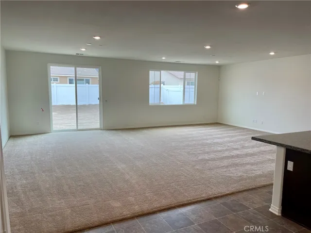 5521 Manila Street, Hemet, California 92545