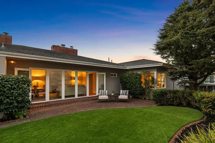 86 Cliffside Drive, Daly City, California 94015