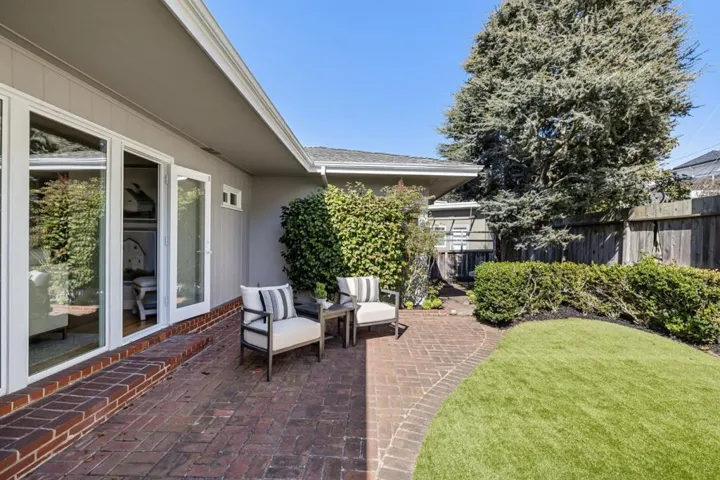 86 Cliffside Drive, Daly City, California 94015