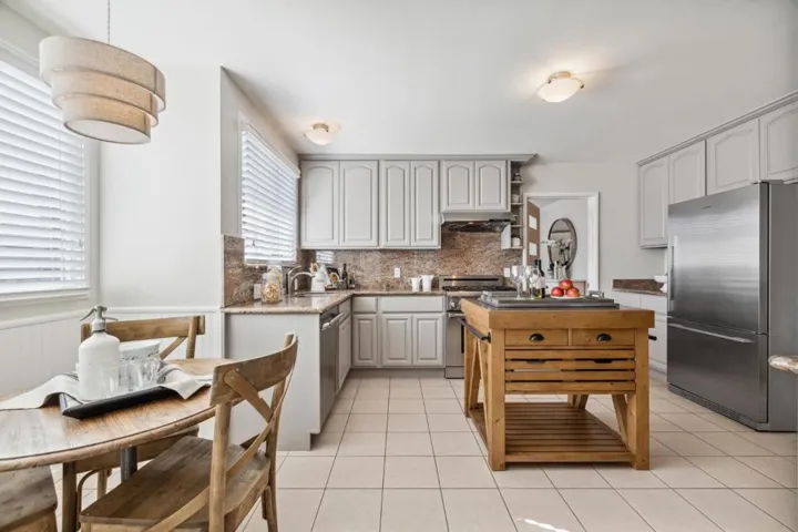 86 Cliffside Drive, Daly City, California 94015