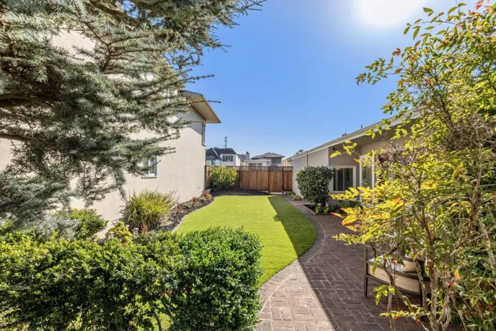 86 Cliffside Drive, Daly City, California 94015