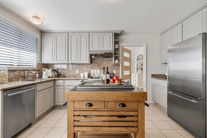 86 Cliffside Drive, Daly City, California 94015
