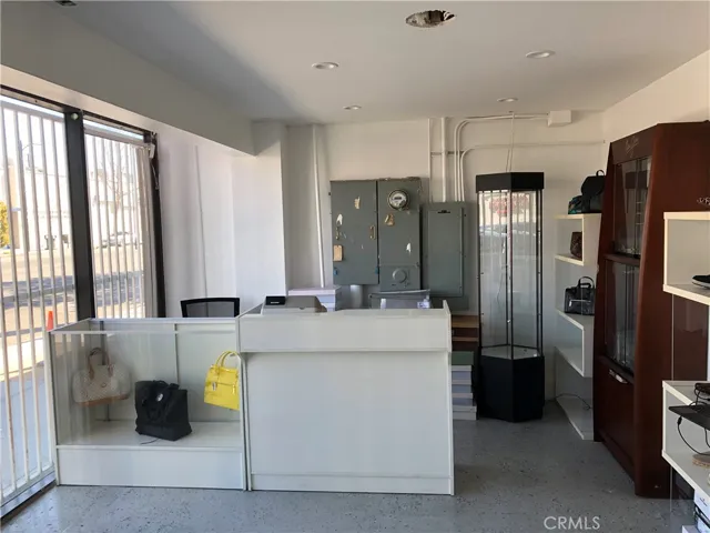 7327 Reseda Boulevard, Reseda, California 91335