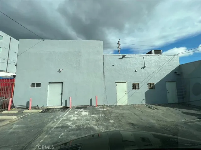 7327 Reseda Boulevard, Reseda, California 91335
