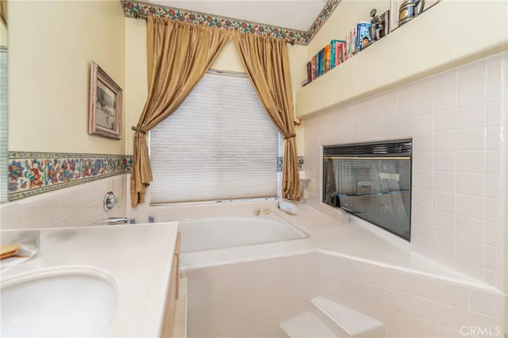 514 N Pageant Drive Unit B, Orange, California 92869