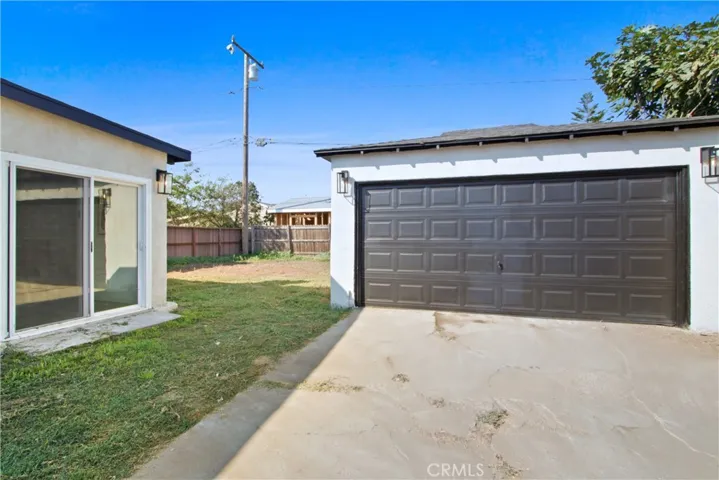 2861 Delta Avenue, Long Beach, California 90810