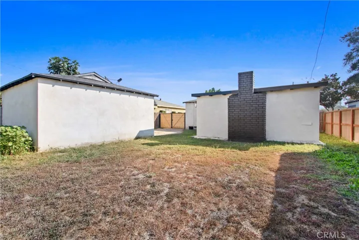 2861 Delta Avenue, Long Beach, California 90810
