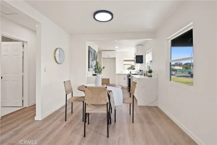 2861 Delta Avenue, Long Beach, California 90810