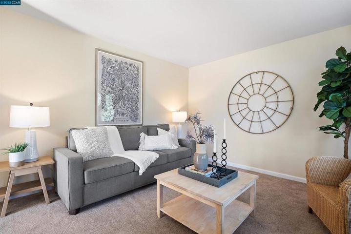 18981 Lake Chabot Rd, Castro Valley, California 94546