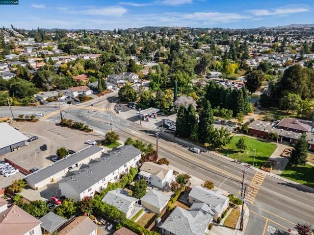 18981 Lake Chabot Rd, Castro Valley, California 94546