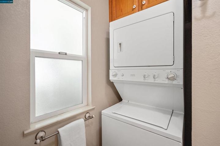 18981 Lake Chabot Rd, Castro Valley, California 94546