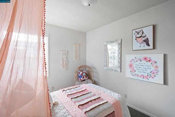 18981 Lake Chabot Rd, Castro Valley, California 94546