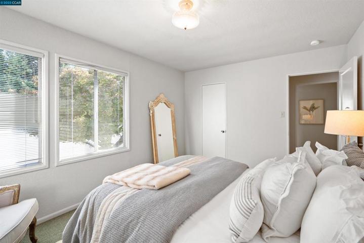 18981 Lake Chabot Rd, Castro Valley, California 94546