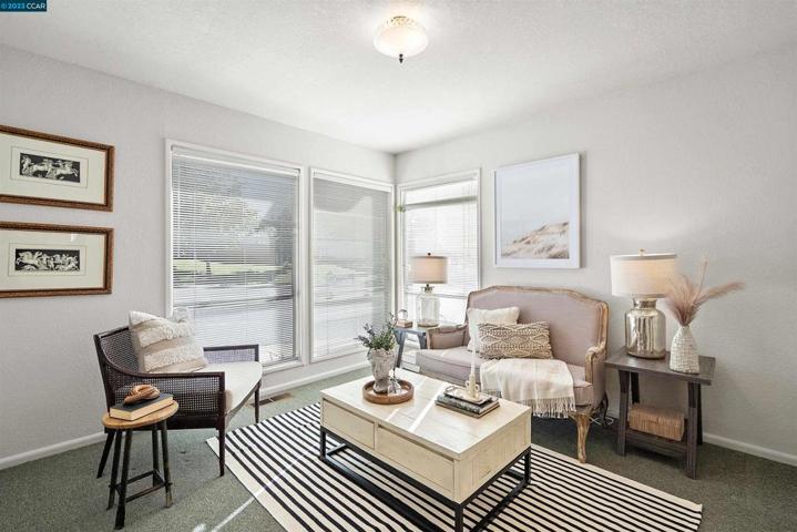 18981 Lake Chabot Rd, Castro Valley, California 94546