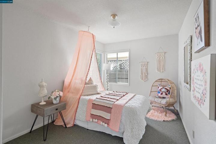 18981 Lake Chabot Rd, Castro Valley, California 94546