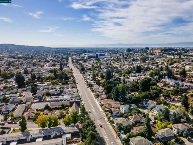 18981 Lake Chabot Rd, Castro Valley, California 94546