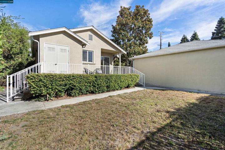 18981 Lake Chabot Rd, Castro Valley, California 94546