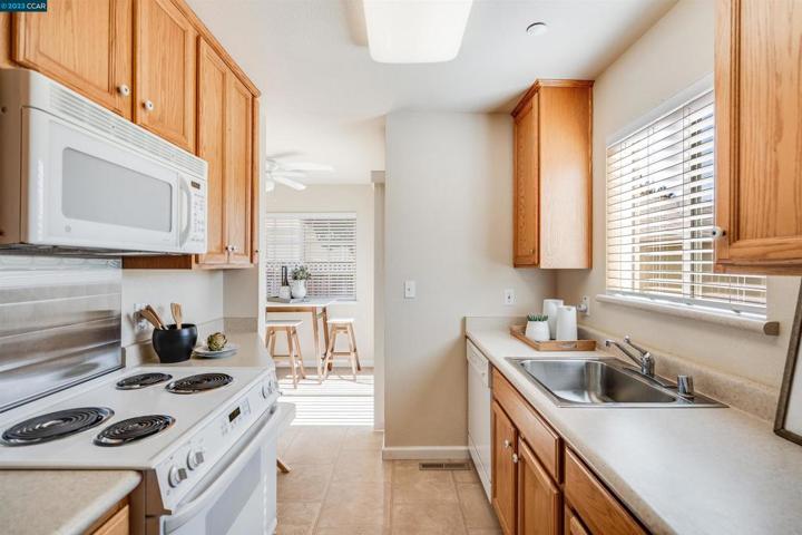 18981 Lake Chabot Rd, Castro Valley, California 94546