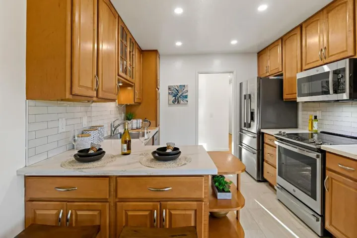 777 San Antonio Road Unit 68, Palo Alto, California 94303