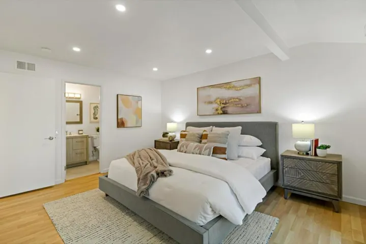 777 San Antonio Road Unit 68, Palo Alto, California 94303