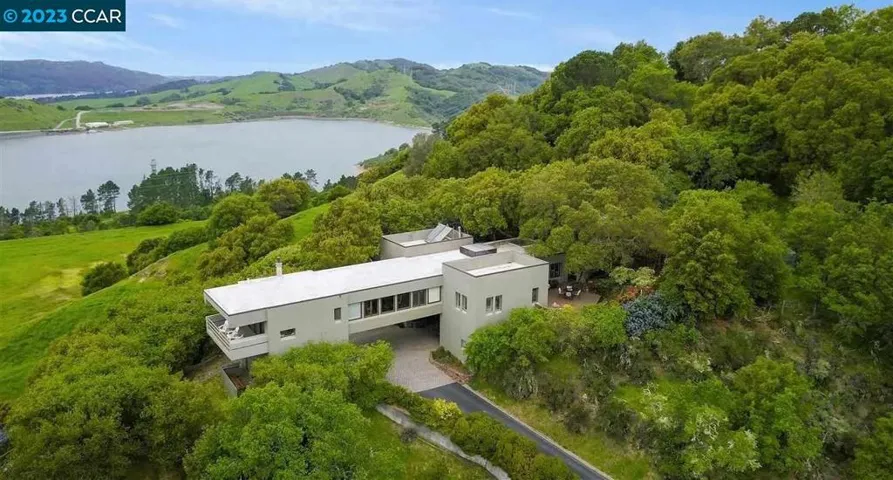 324 Tappan Terrace, Orinda, California 94563
