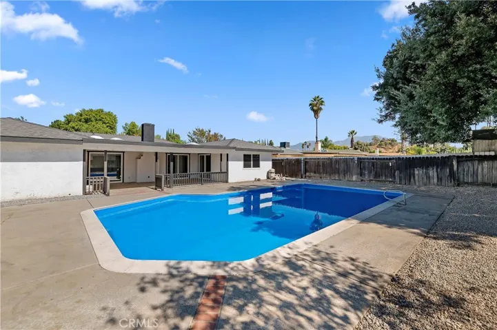 41559 Lomas Street, Hemet, California 92544