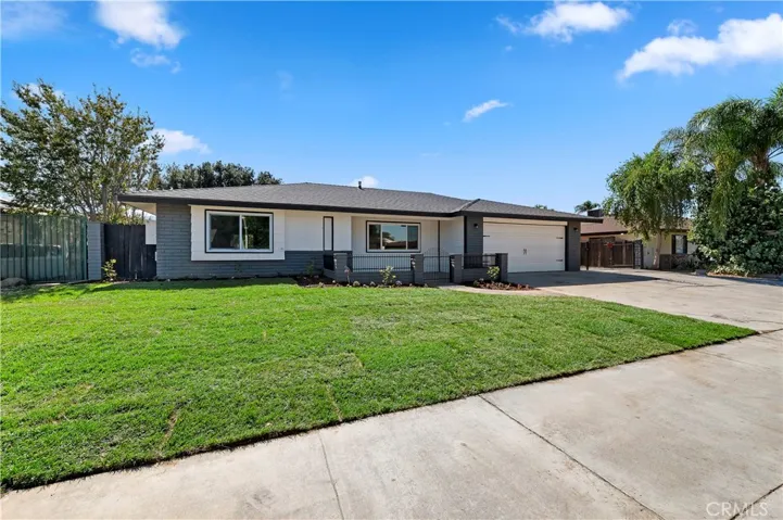 41559 Lomas Street, Hemet, California 92544