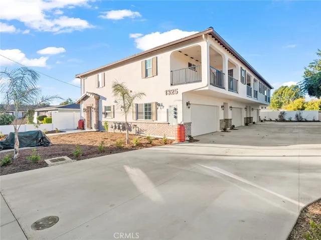 1325 W Grand Avenue Unit 3, Pomona, California 91766