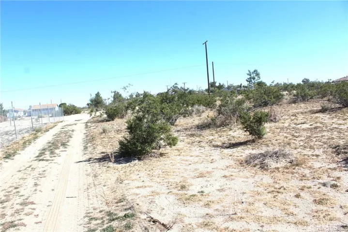 0 Johnson Road, Phelan, California 92371