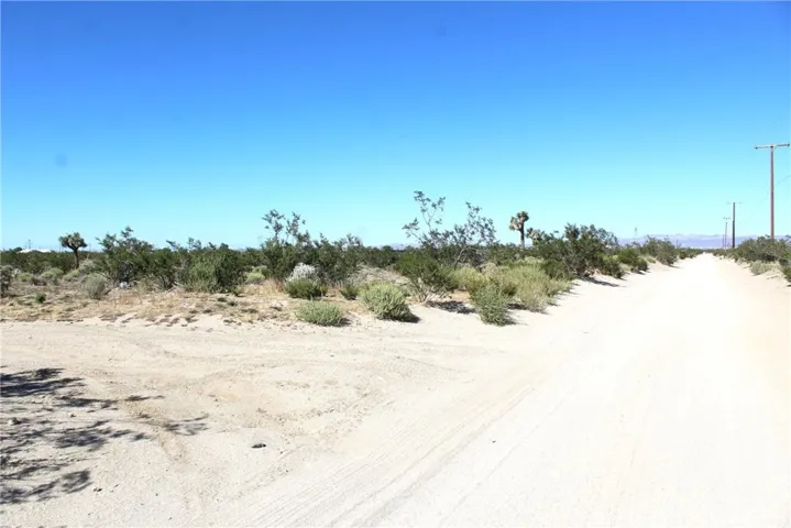 0 Johnson Road, Phelan, California 92371