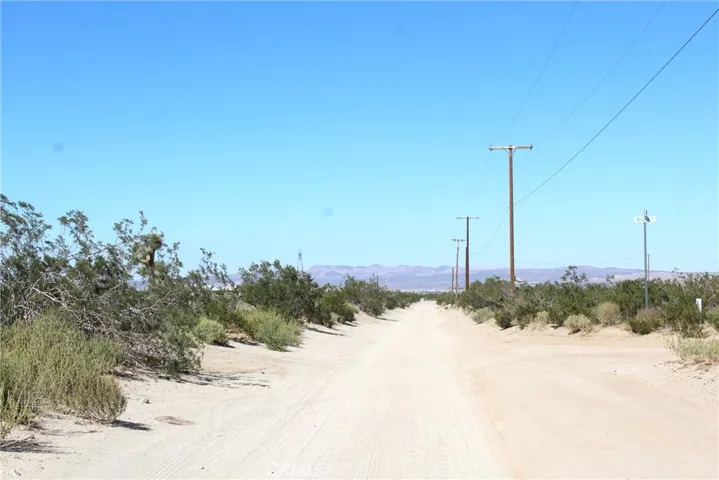 0 Johnson Road, Phelan, California 92371