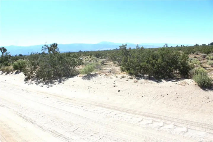 0 Johnson Road, Phelan, California 92371