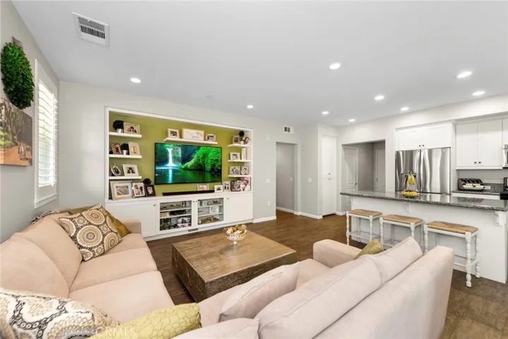 Living room/Kitchen