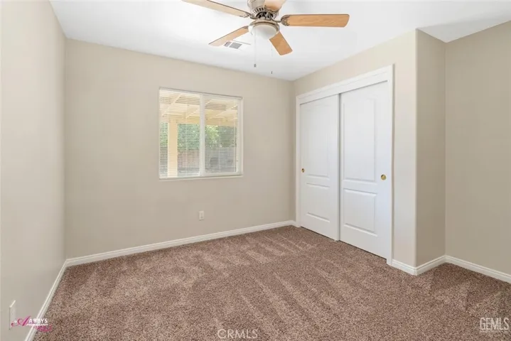 8213 Seven Hills W Drive, Bakersfield, California 93312
