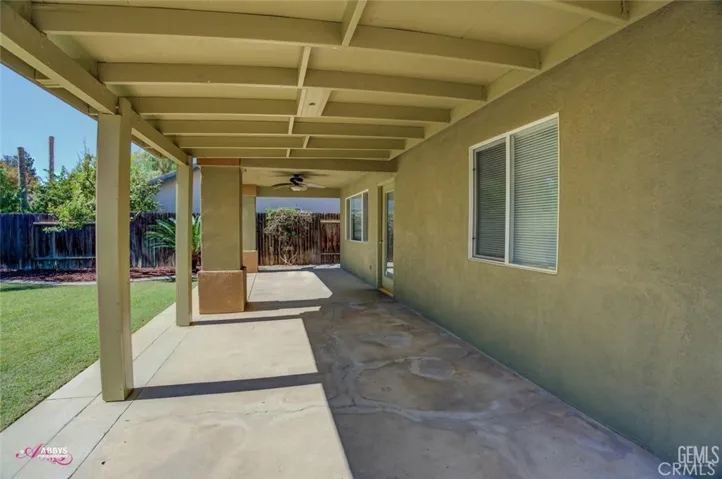 8213 Seven Hills W Drive, Bakersfield, California 93312