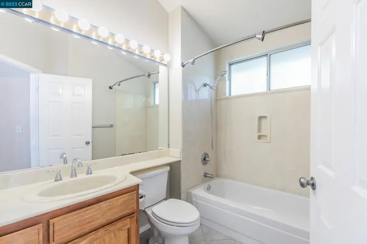 976 Bellflower, Livermore, California 94551