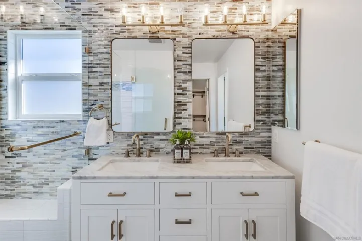 4695 Fargo Ave, San Diego, California 92117