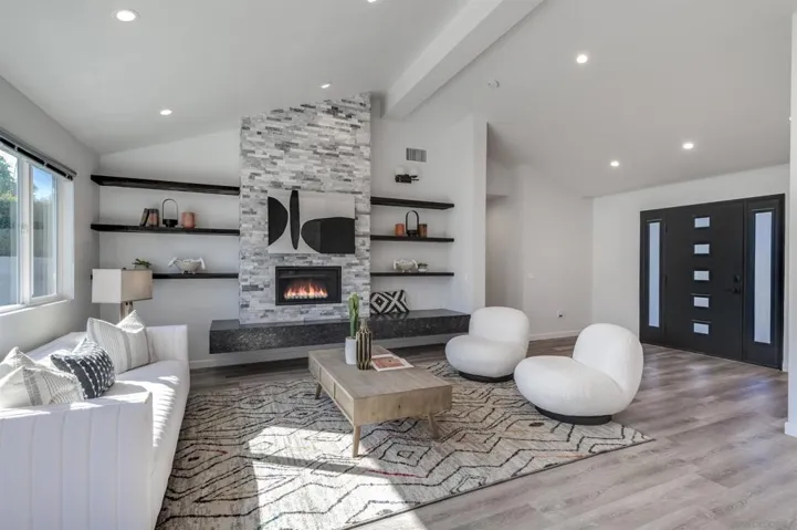 4695 Fargo Ave, San Diego, California 92117