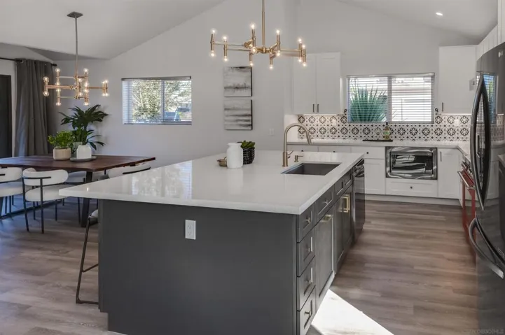 4695 Fargo Ave, San Diego, California 92117