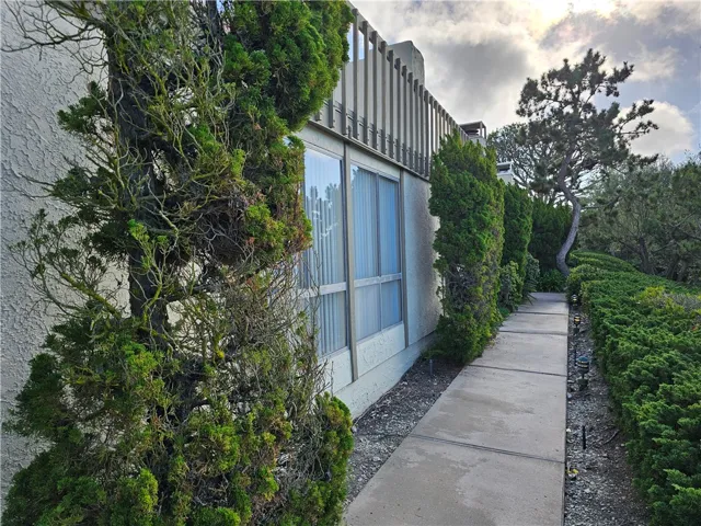 21 Cresta Verde Drive, Rolling Hills Estates, California 90274