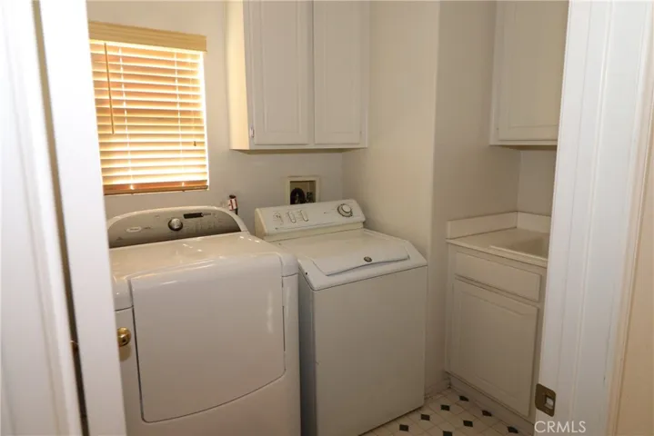 6283 Elesa Way, Fontana, California 92336