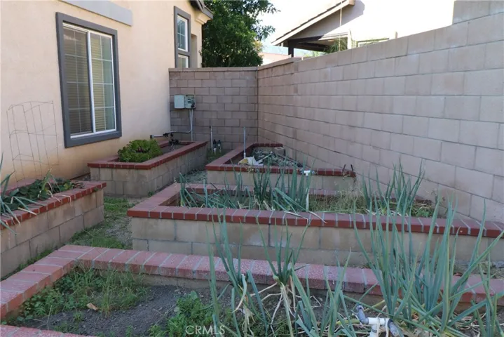 6283 Elesa Way, Fontana, California 92336
