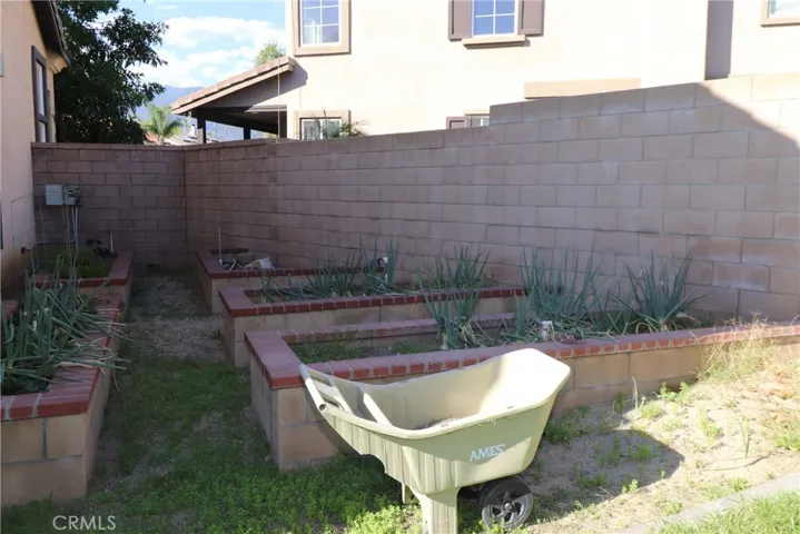 6283 Elesa Way, Fontana, California 92336
